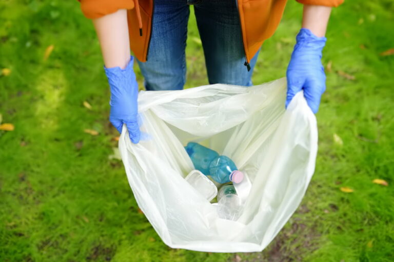 5 ways to prevent trash bags from slipping